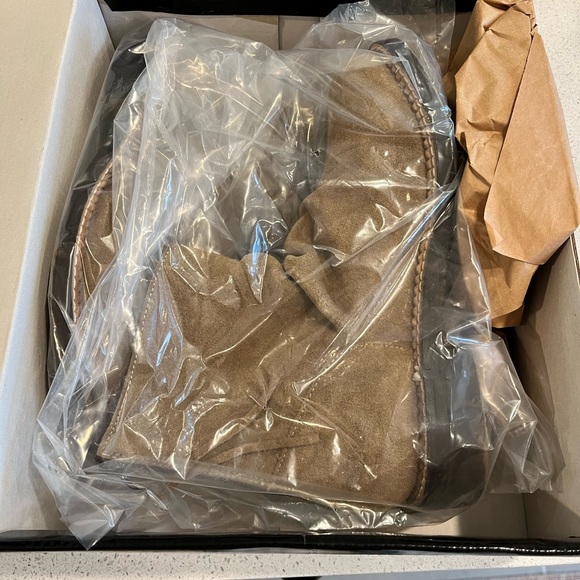 Roolee Lucena Classic Ankle Boot - Picture 12 of 15